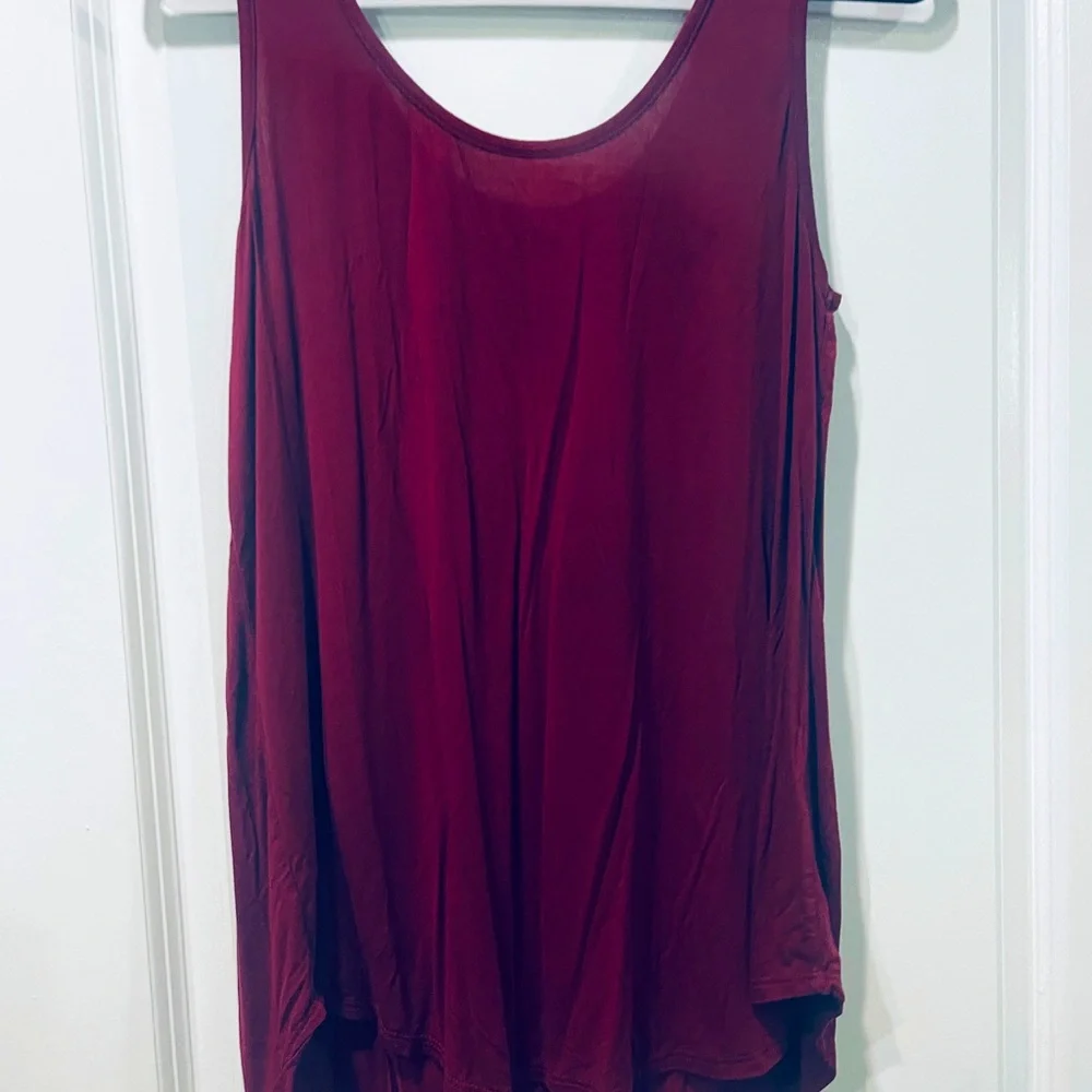 Maroon Tank - Picture 2 of 2